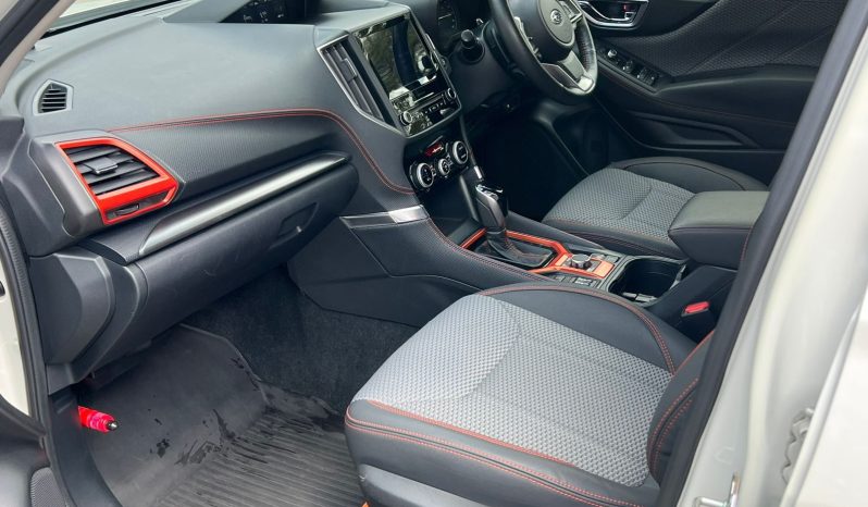 
								Subaru Forester X-Break full									