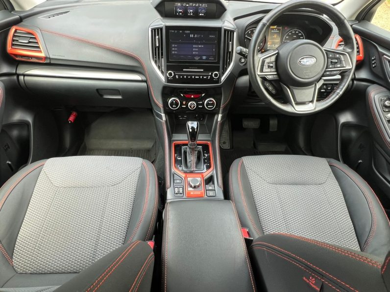 
								Subaru Forester X-Break full									