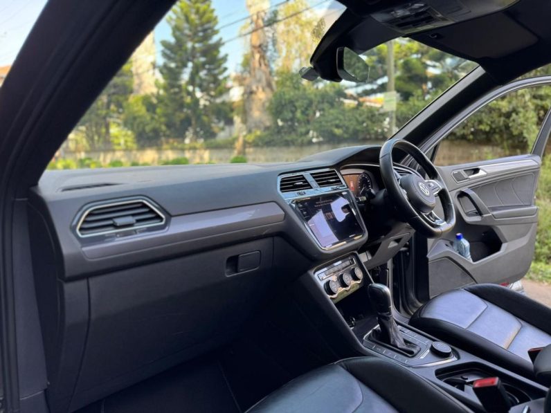 
								Nissan Note E-Power full									