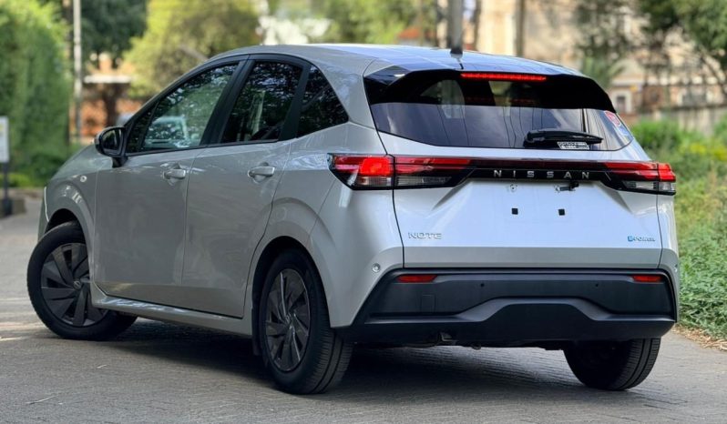 
								Nissan Note E-Power full									