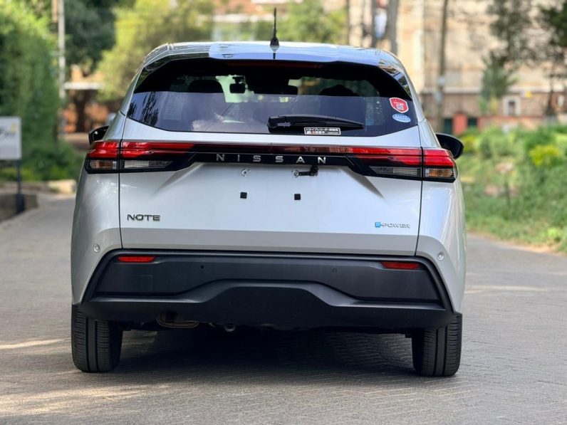 
								Nissan Note E-Power full									