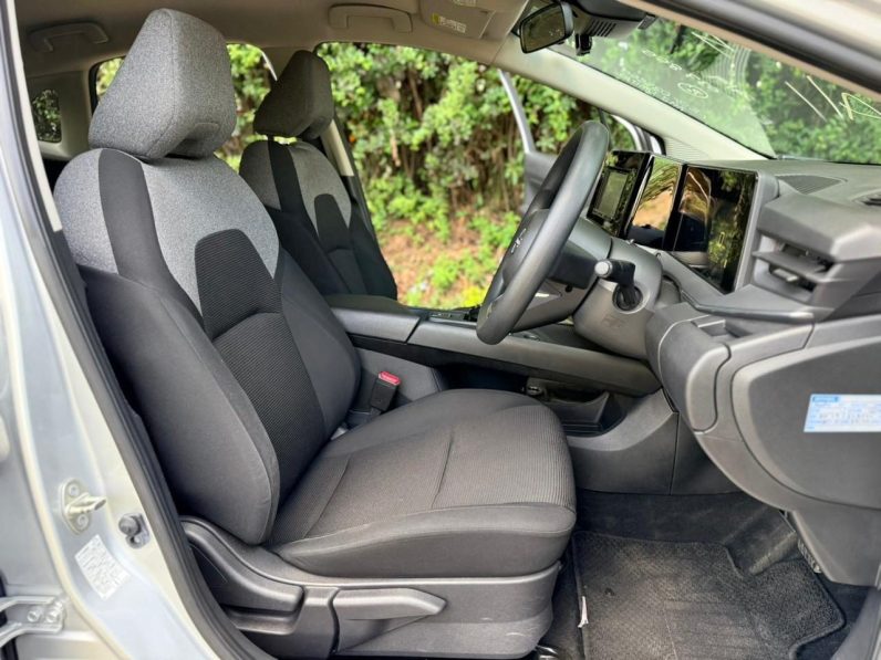 
								Nissan Note E-Power full									