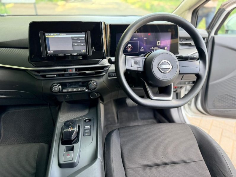 
								Nissan Note E-Power full									