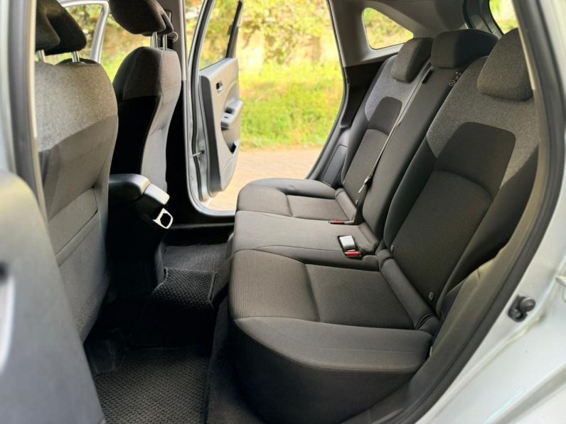 
								Nissan Note E-Power full									