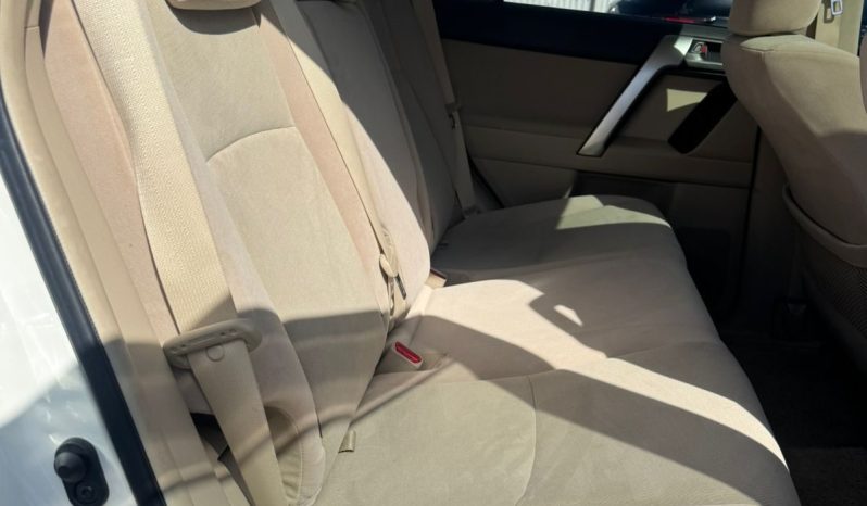 
								Toyota LandCruiser Prado TX full									