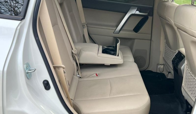 
								Toyota LandCruiser Prado TXL full									