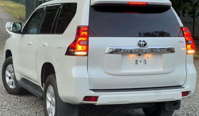 
								Toyota LandCruiser Prado TXL full									