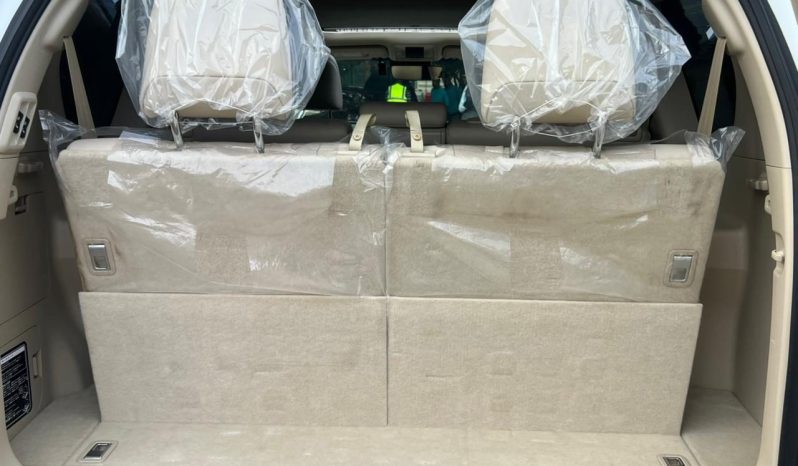 
								Toyota LandCruiser Prado TXL full									