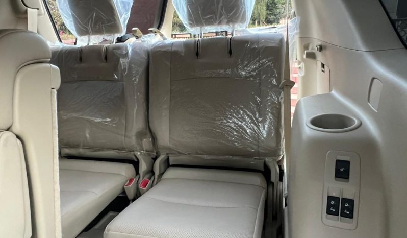 
								Toyota LandCruiser Prado TXL full									