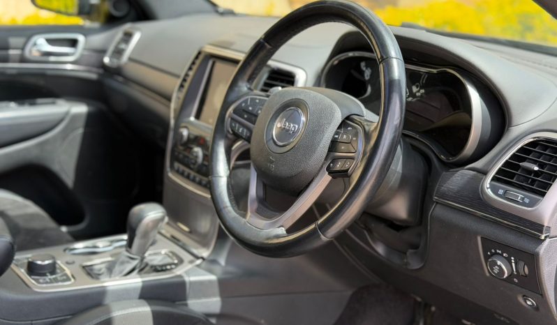 
								Jeep Grand Cherokee full									