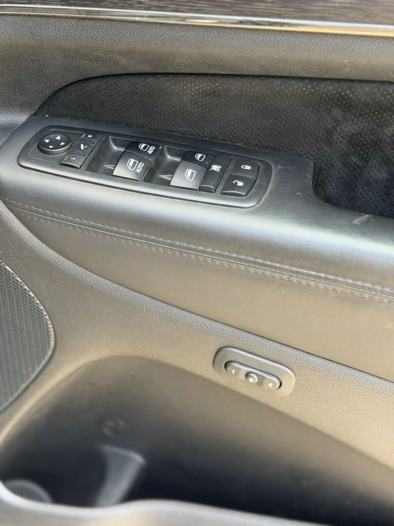 
								Jeep Grand Cherokee full									