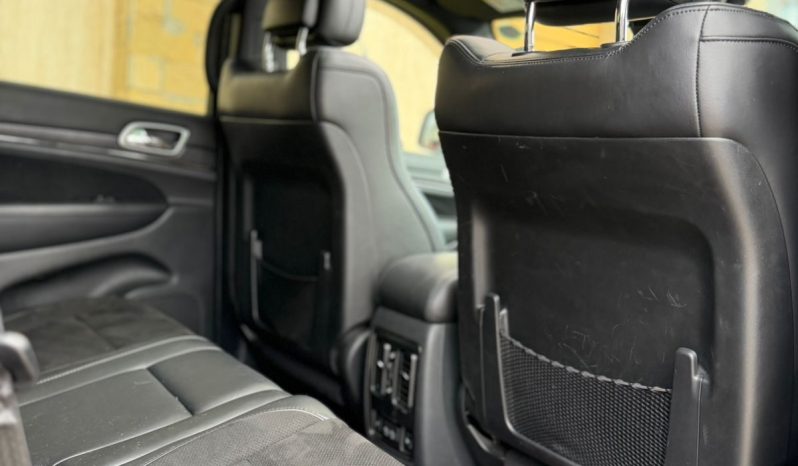 
								Jeep Grand Cherokee full									