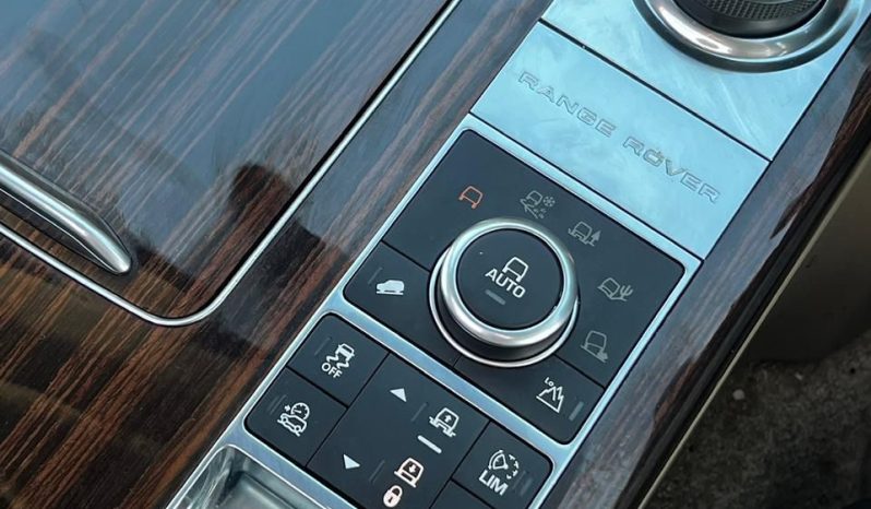 
								Range Rover Vogue full									