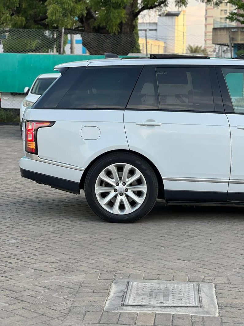 
								Range Rover Vogue full									