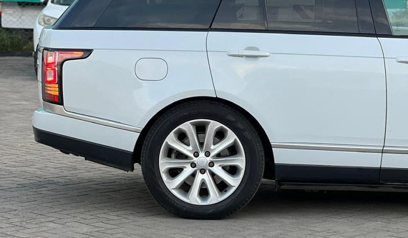 
								Range Rover Vogue full									