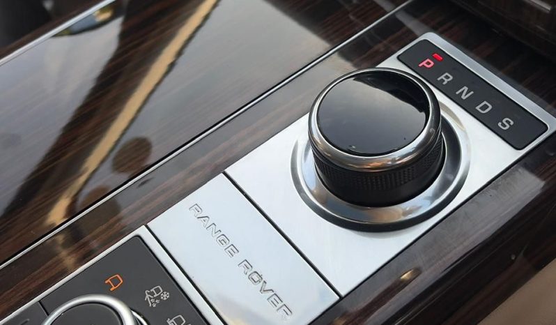 
								Range Rover Vogue full									