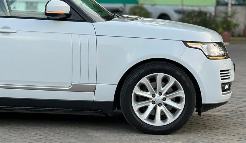 
								Range Rover Vogue full									