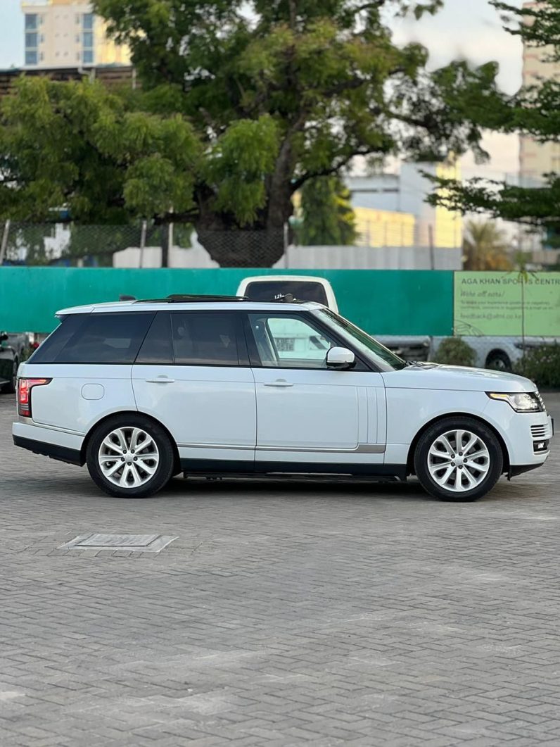 
								Range Rover Vogue full									