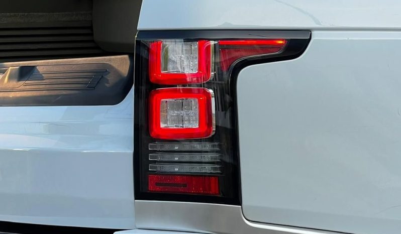 
								Range Rover Vogue full									