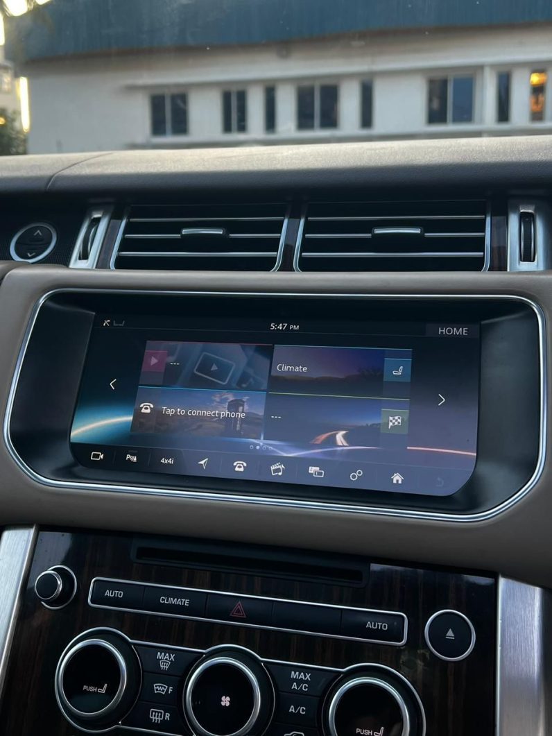 
								Range Rover Vogue full									