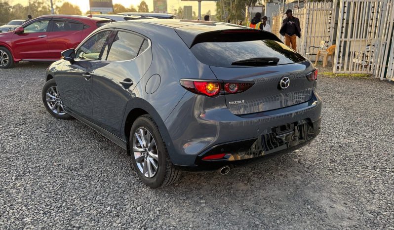 
								Mazda 3 full									