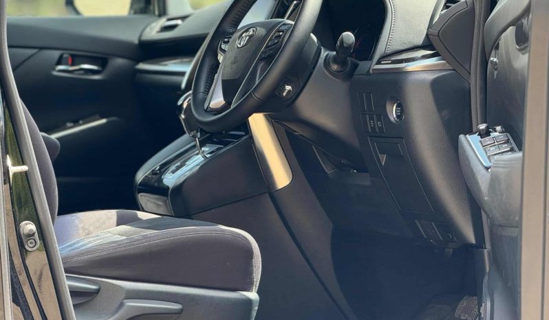 
								Toyota Vellfire full									