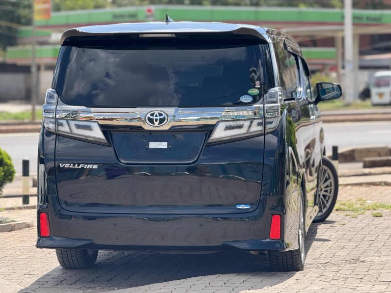 
								Toyota Vellfire full									