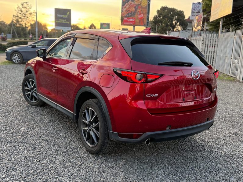 
								Mazda CX-5 full									