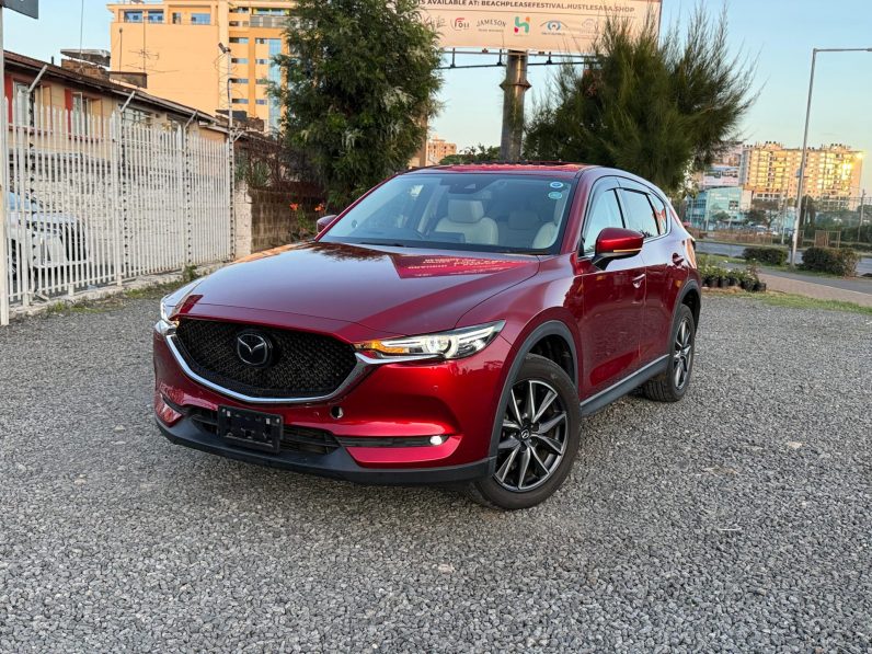 
								Mazda CX-5 full									