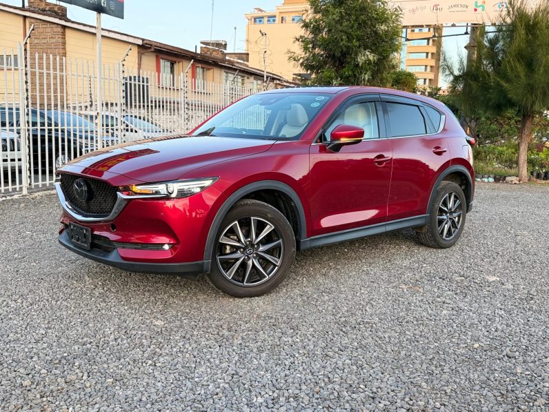 
								Mazda CX-5 full									