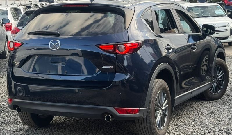 
								Mazda CX-5 full									