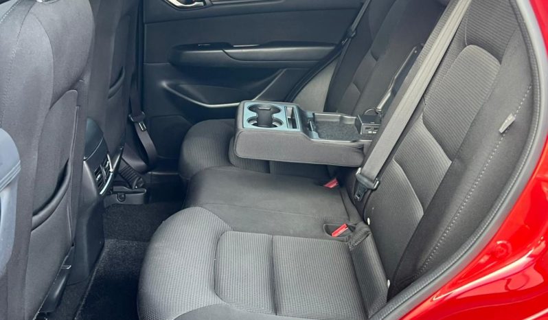 
								Mazda CX-5 full									