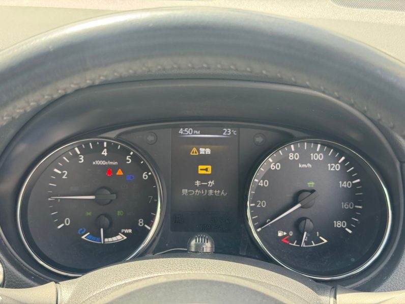 
								Nissan Xtrail full									