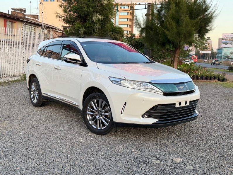
								Toyota Harrier full									