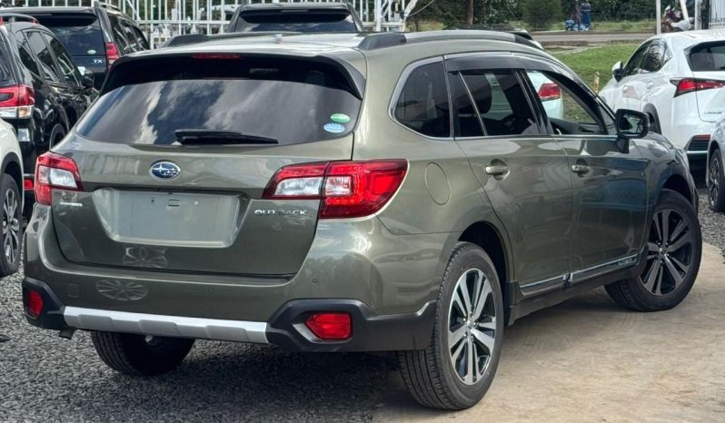 
								Subaru Outback full									
