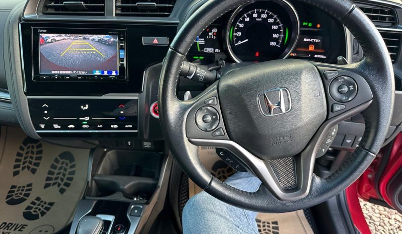 
								Honda Fit RS full									