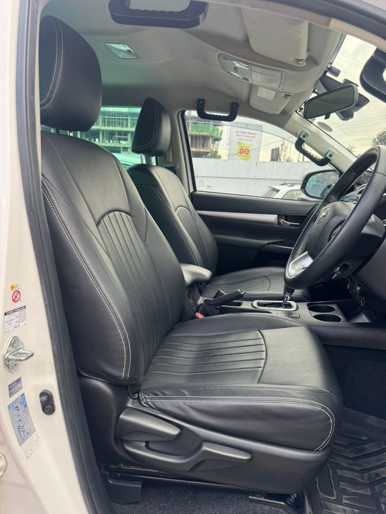 
								Subaru Forester XT full									