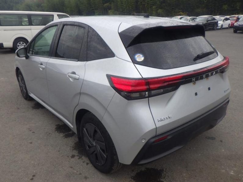 
								Nissan Note E13 full									