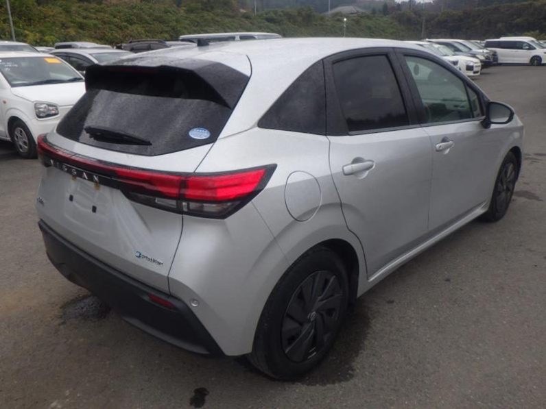 
								Nissan Note E13 full									