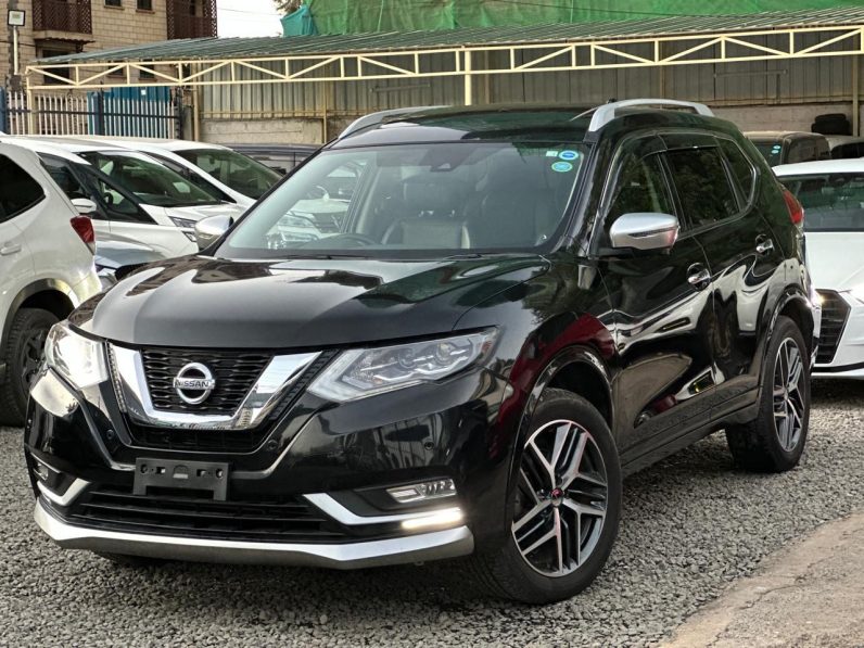 
								Nissan X-trail full									
