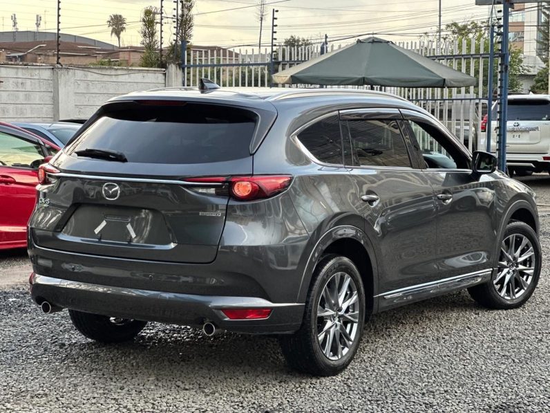 
								Mazda CX-8 full									