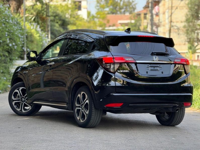
								Honda Vezel full									