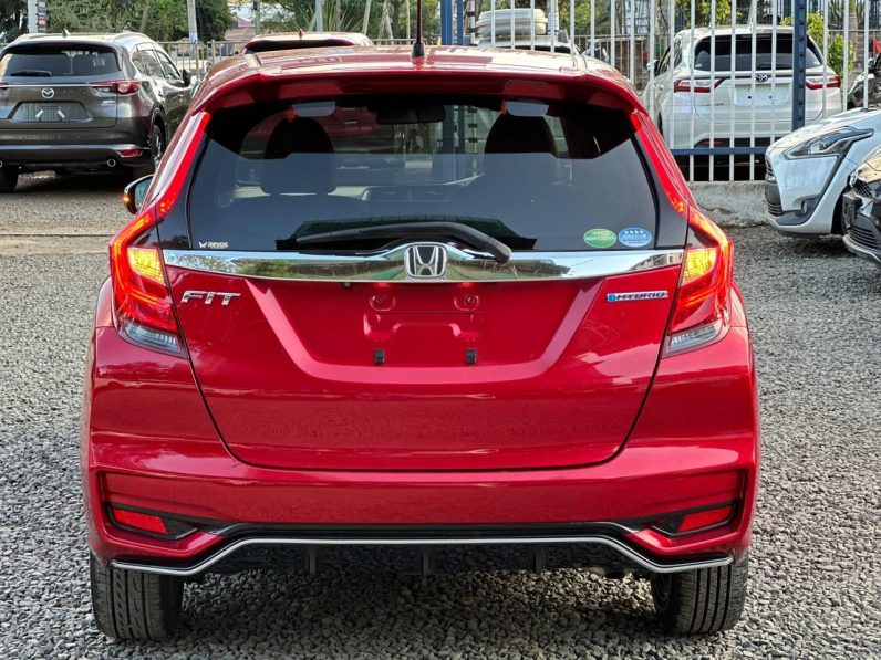 
								Honda Fit RS full									