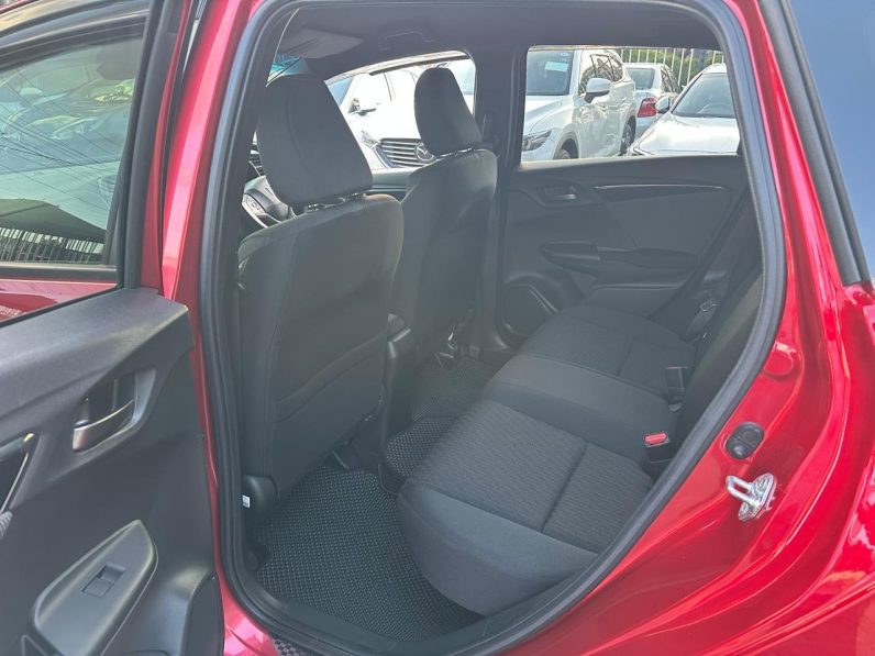 
								Honda Fit RS full									