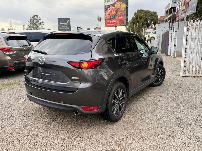 
								Mazda CX-5 full									