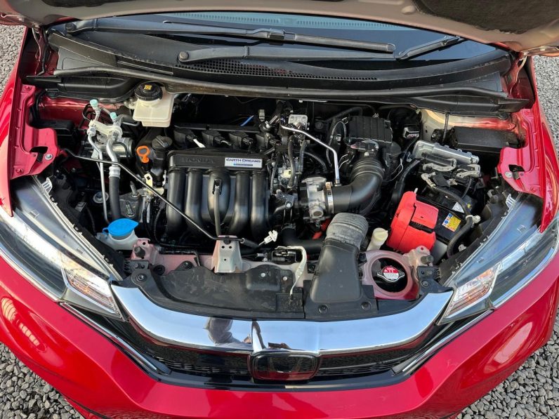 
								Honda Fit RS full									