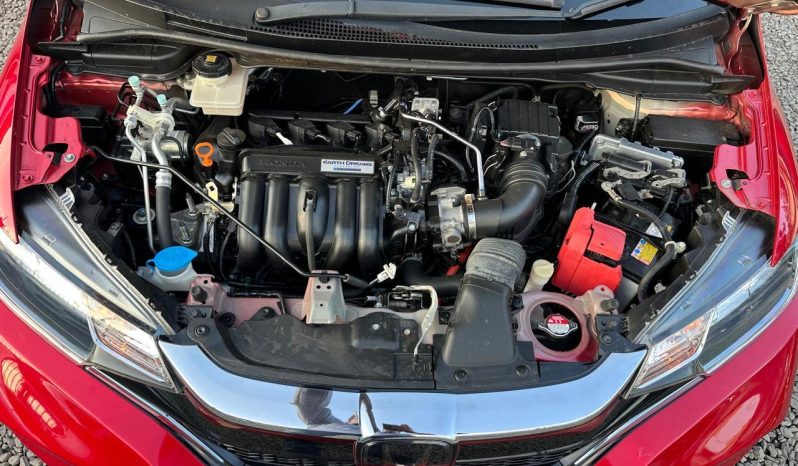 
								Honda Fit RS full									