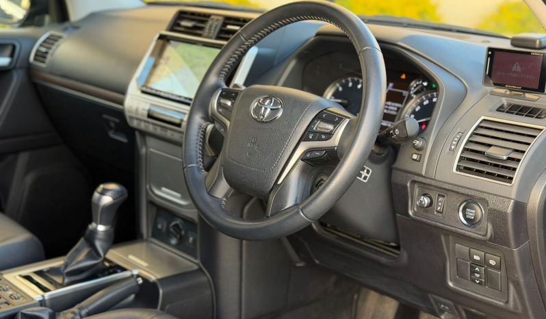 
								Toyota landcruiser TXL full									