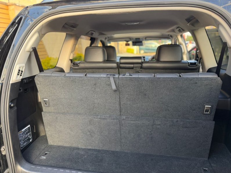 
								Toyota landcruiser TXL full									