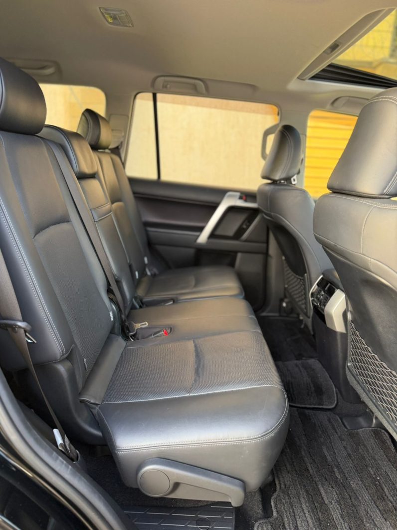 
								Toyota landcruiser TXL full									